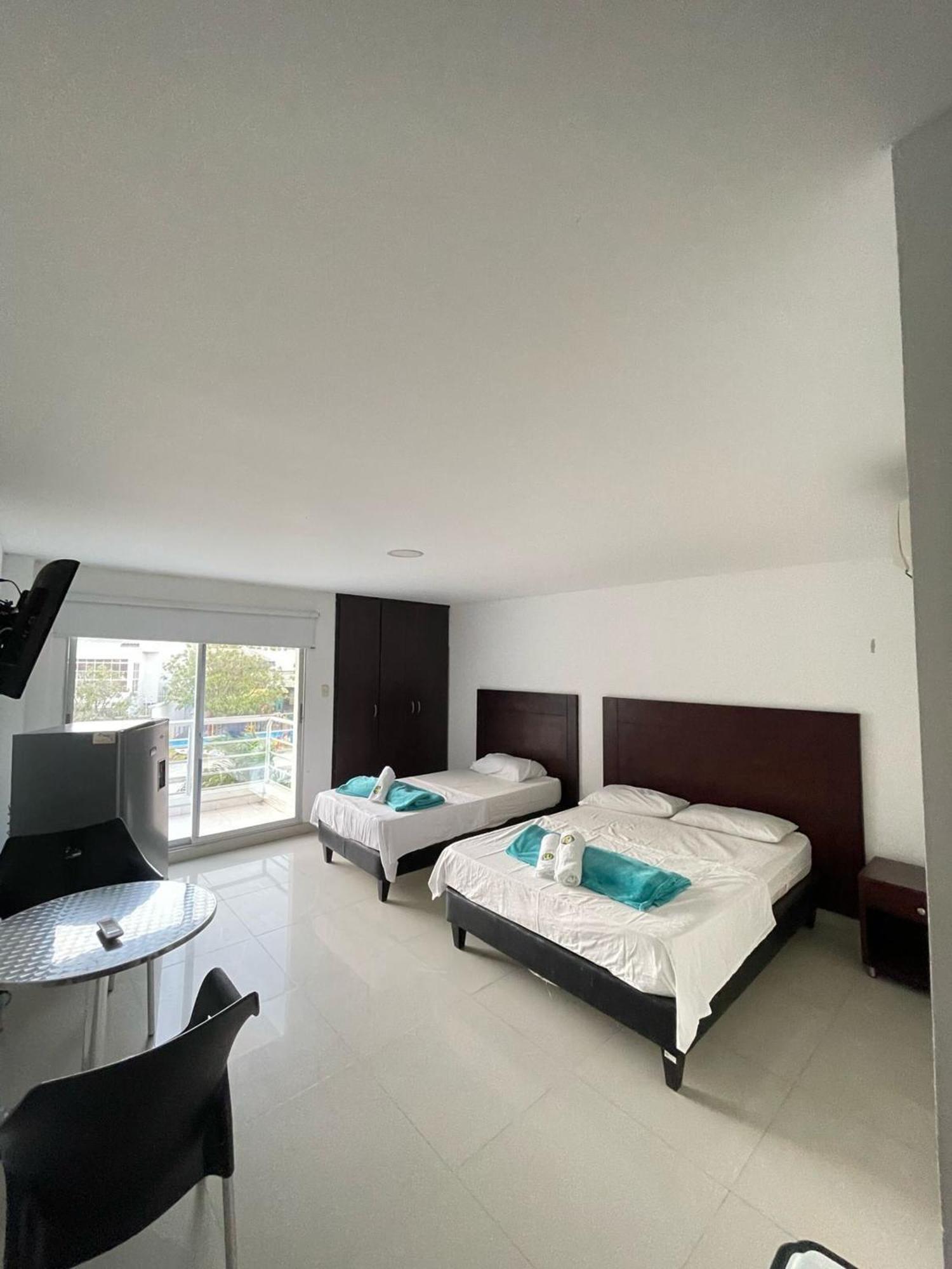 Hotel Fundacooedumag Rodadero ซันตามาร์ตา ภายนอก รูปภาพ